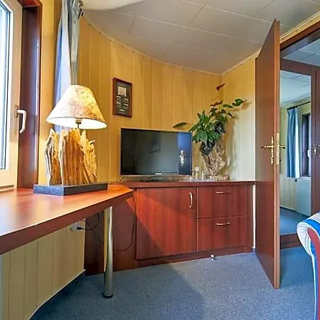 Hotelschiff Stinne Отель *