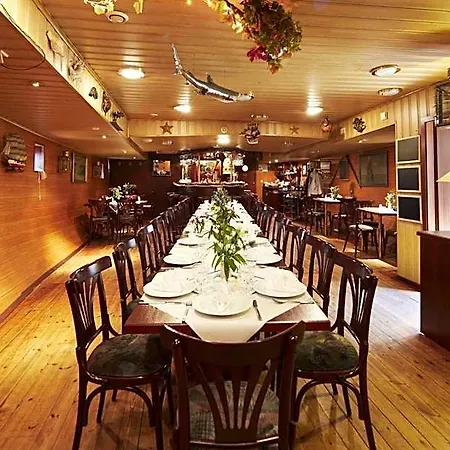 Отель Hotelschiff Stinne